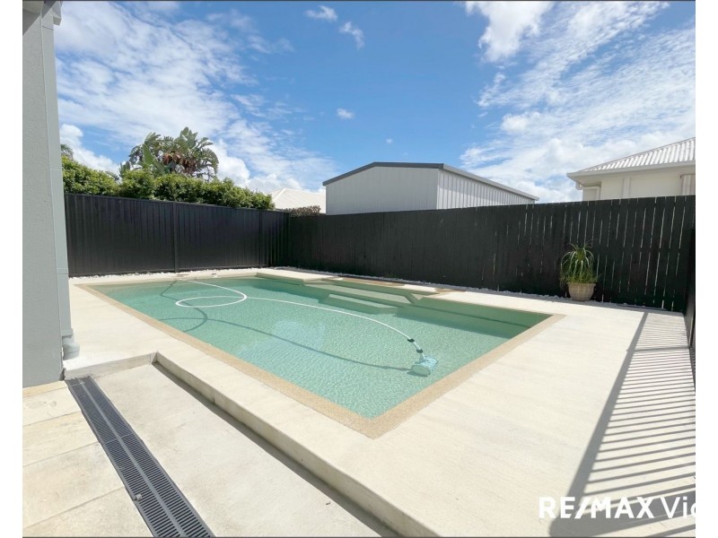 2 Whiteoak Place, Caboolture QLD 4510