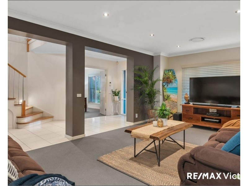 2 Whiteoak Place, Caboolture QLD 4510