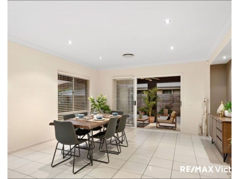 2 Whiteoak Place, Caboolture QLD 4510