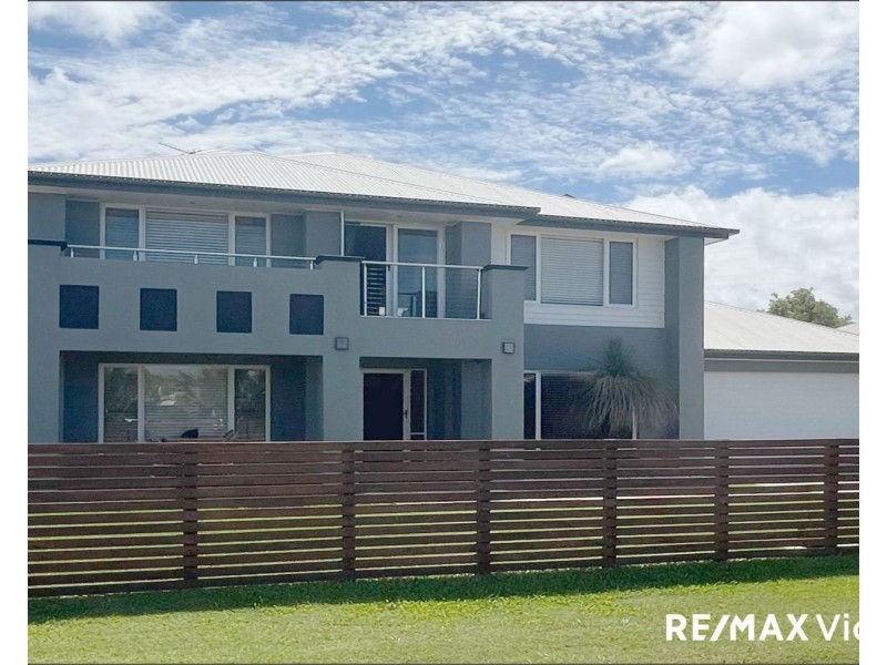 2 Whiteoak Place, Caboolture QLD 4510