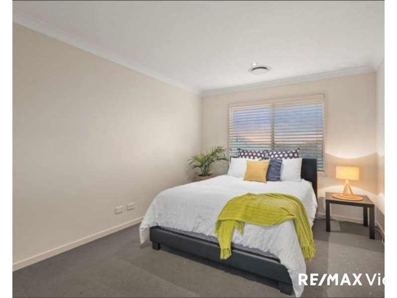 2 Whiteoak Place, Caboolture QLD 4510