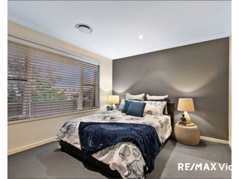 2 Whiteoak Place, Caboolture QLD 4510