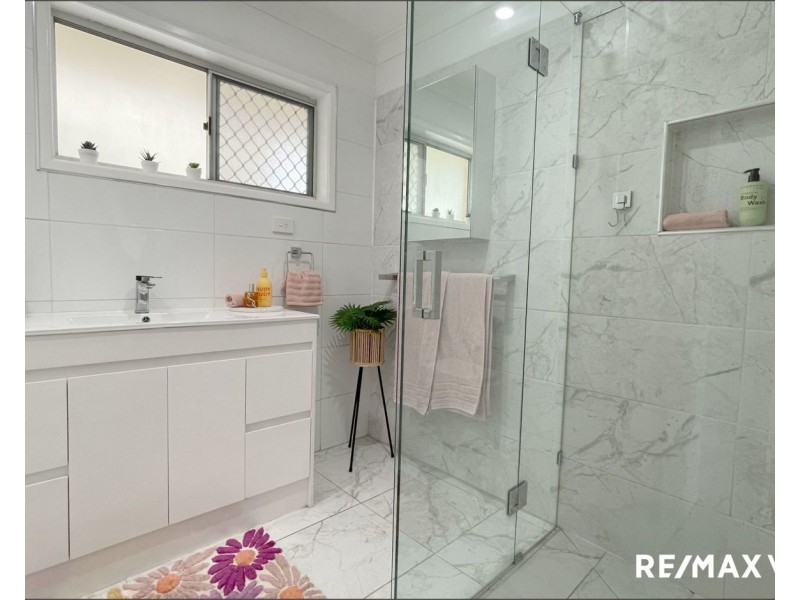 21 Glenwood Drive, Morayfield QLD 4506