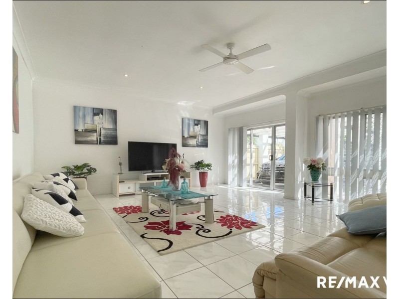 21 Glenwood Drive, Morayfield QLD 4506
