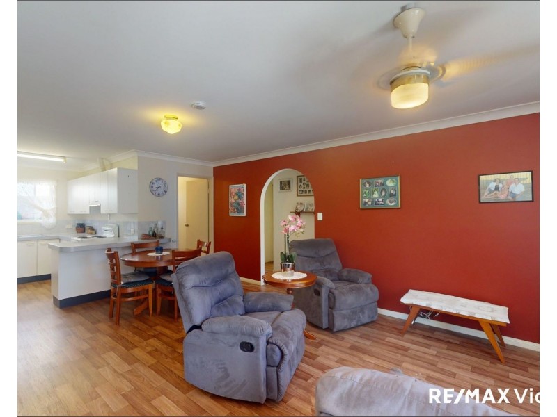 2/4 Lyndal Court, Morayfield QLD 4506