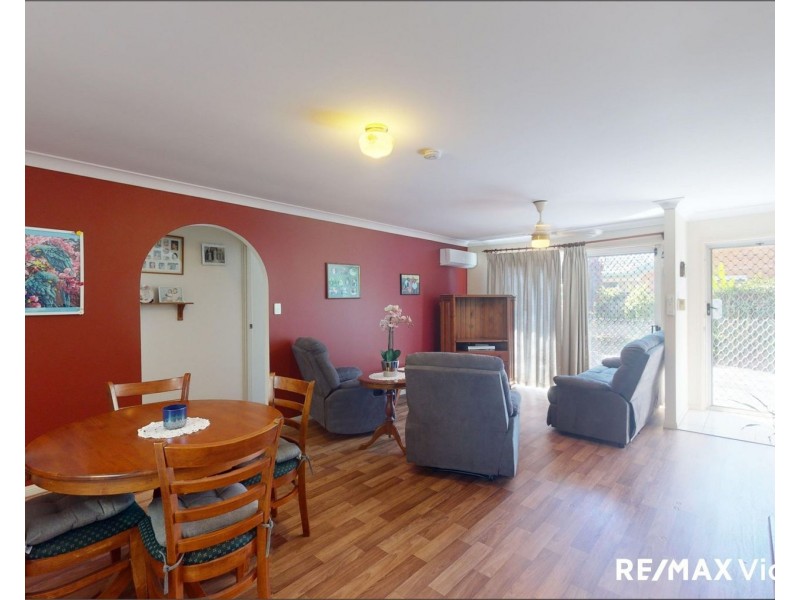 2/4 Lyndal Court, Morayfield QLD 4506