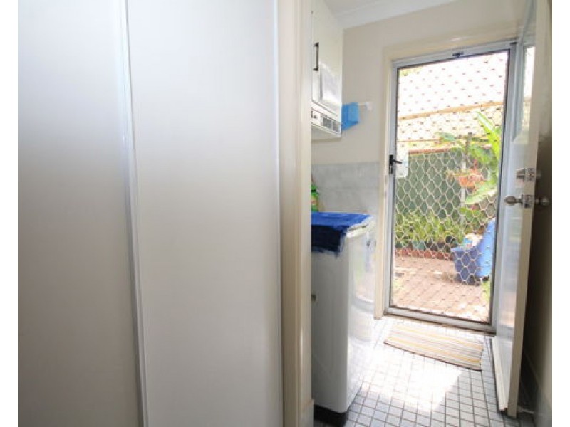 2/4 Lyndal Court, Morayfield QLD 4506