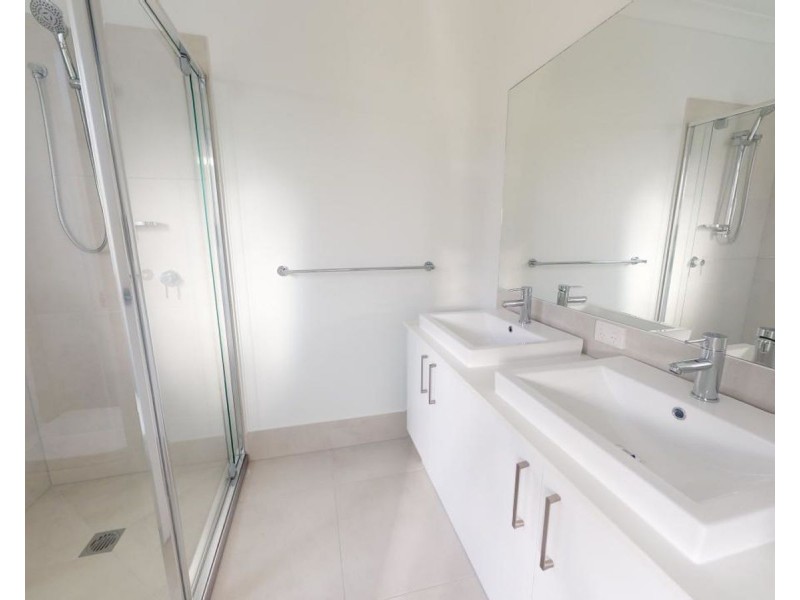 6 Ruby Street, Caboolture South QLD 4510