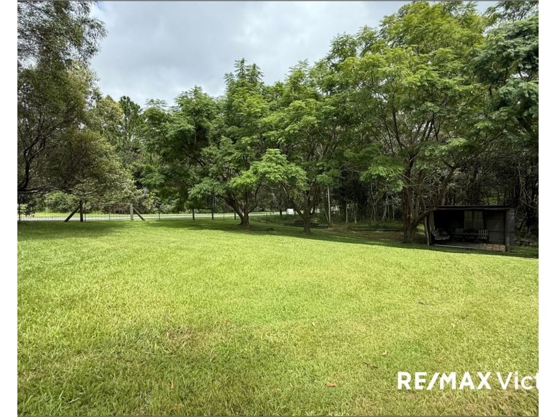 1 Burgundy Drive, Morayfield QLD 4506