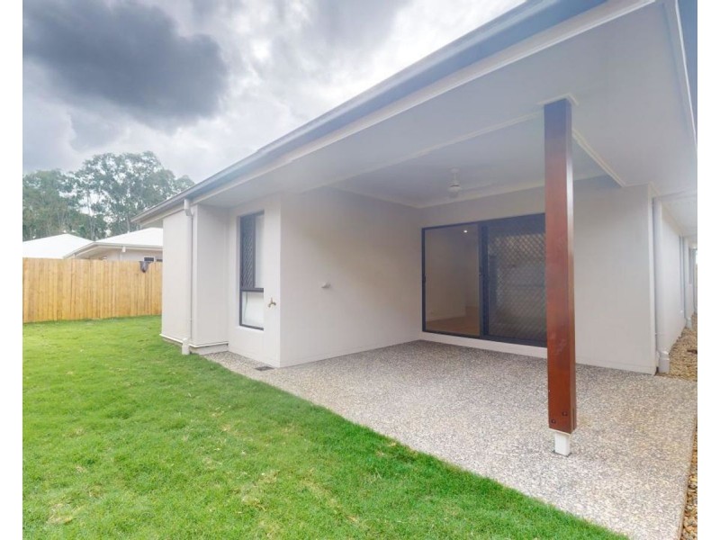 8 Wellside Street, Morayfield QLD 4506