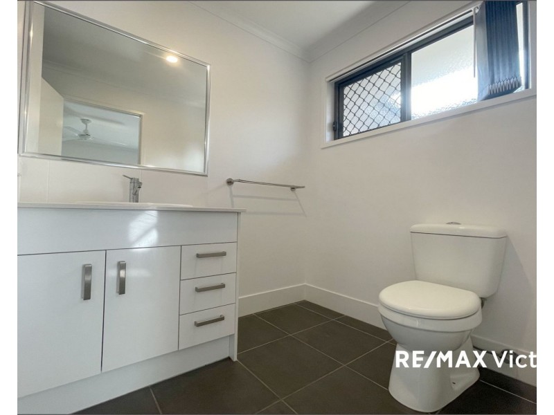 2/49 Cronin Street, Morayfield QLD 4506