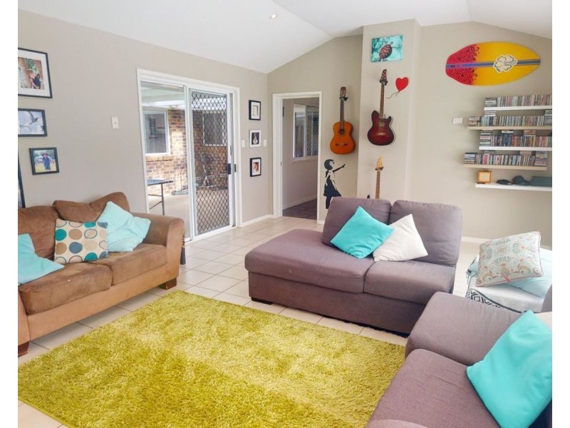 20-22 Wedgebill Court, Elimbah QLD 4516