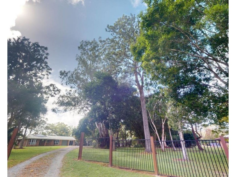 20-22 Wedgebill Court, Elimbah QLD 4516