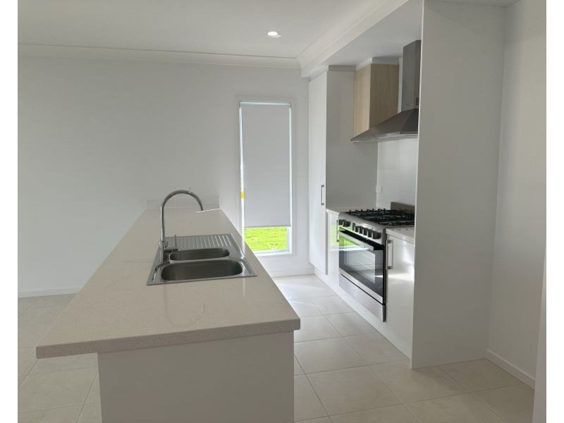 12 Wellside Street, Morayfield QLD 4506