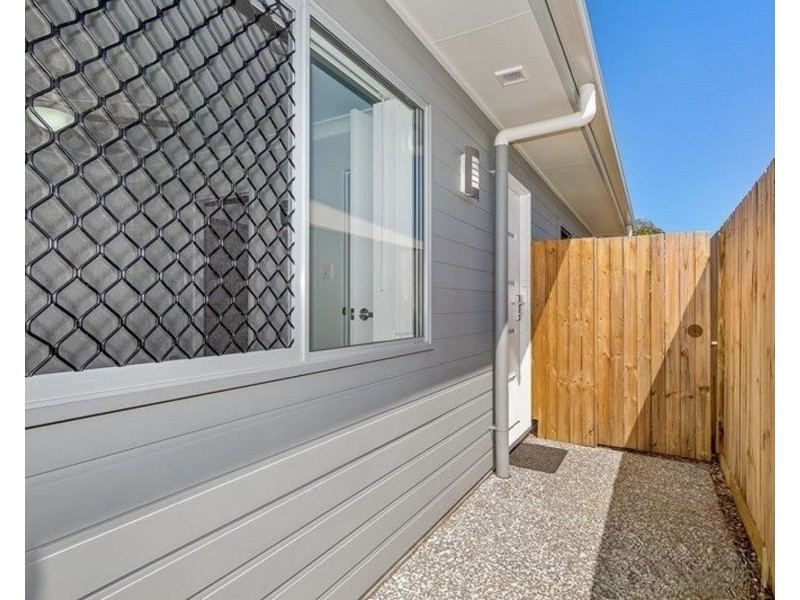 1&2/11 Awoonga Crescent, Morayfield QLD 4506
