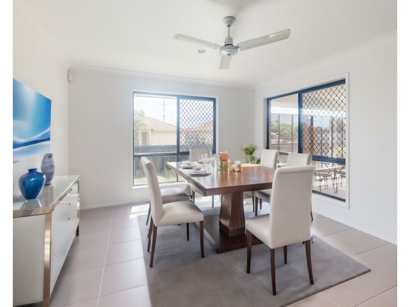 34 Renmark Crescent, Caboolture South QLD 4510