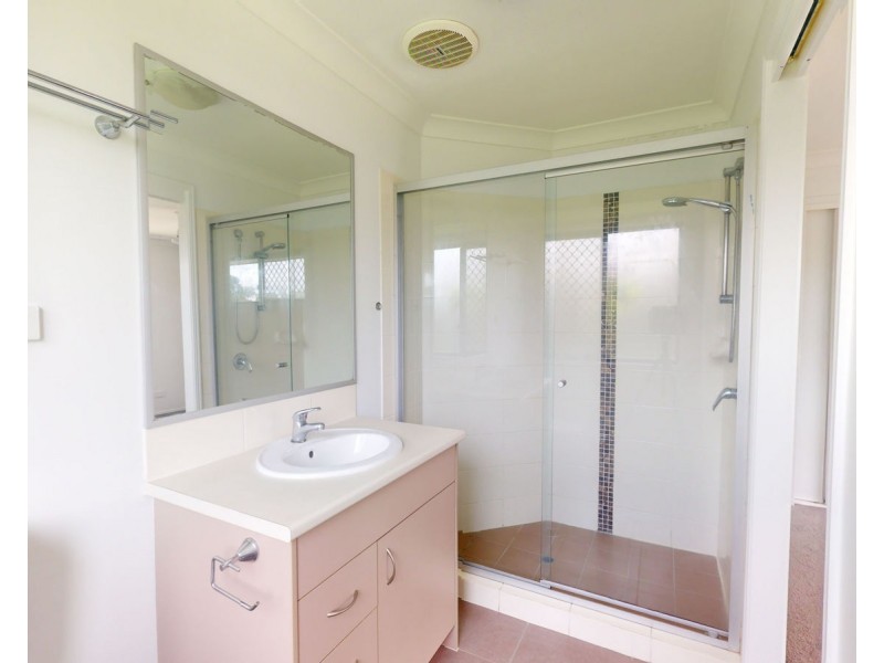 34 Renmark Crescent, Caboolture South QLD 4510