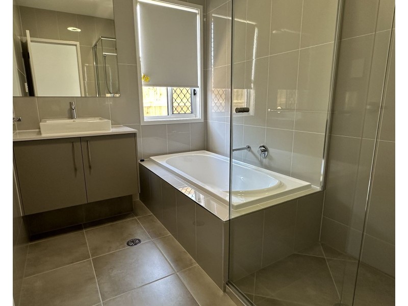 23 Wellside Street, Morayfield QLD 4506