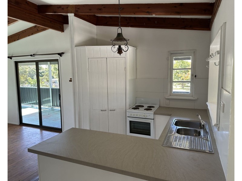 61 Hall Road, Elimbah QLD 4516