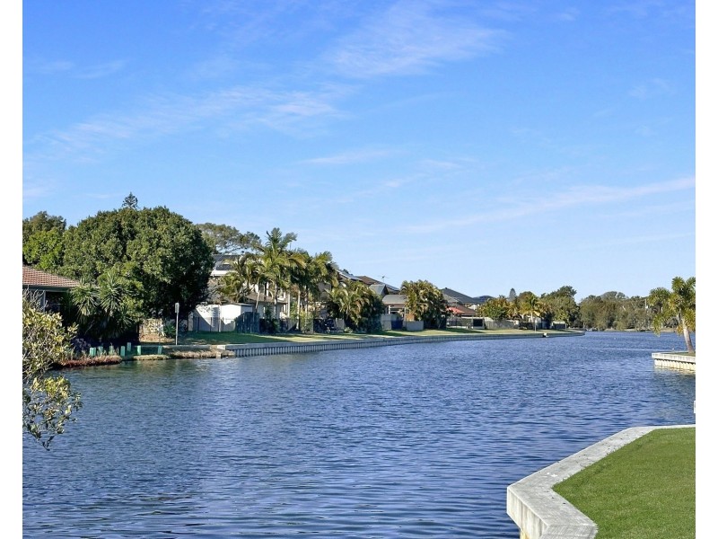 39/56 Biggs Ave, Beachmere QLD 4510