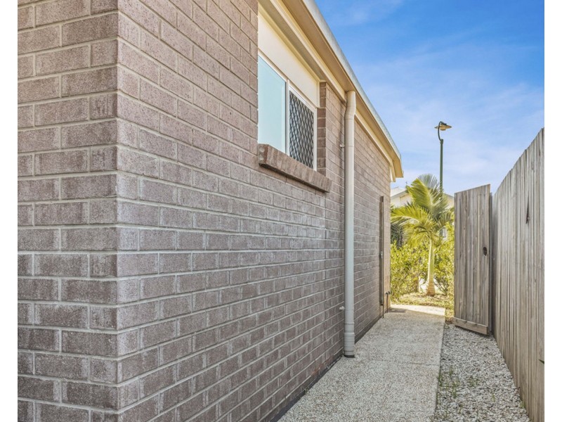1&2 / 26 Neitz Street, Morayfield QLD 4506