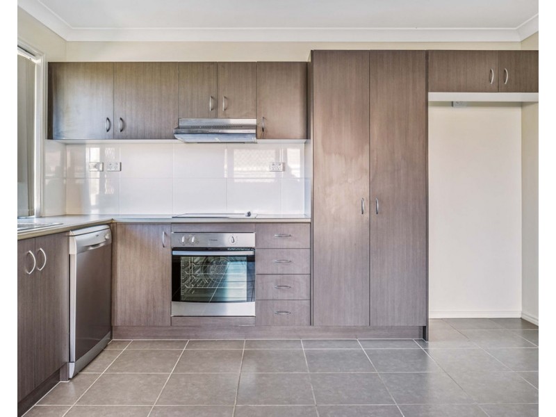 1&2 / 26 Neitz Street, Morayfield QLD 4506