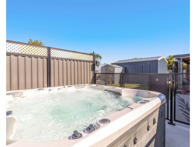 5 Amie Louise Place, Bellmere QLD 4510