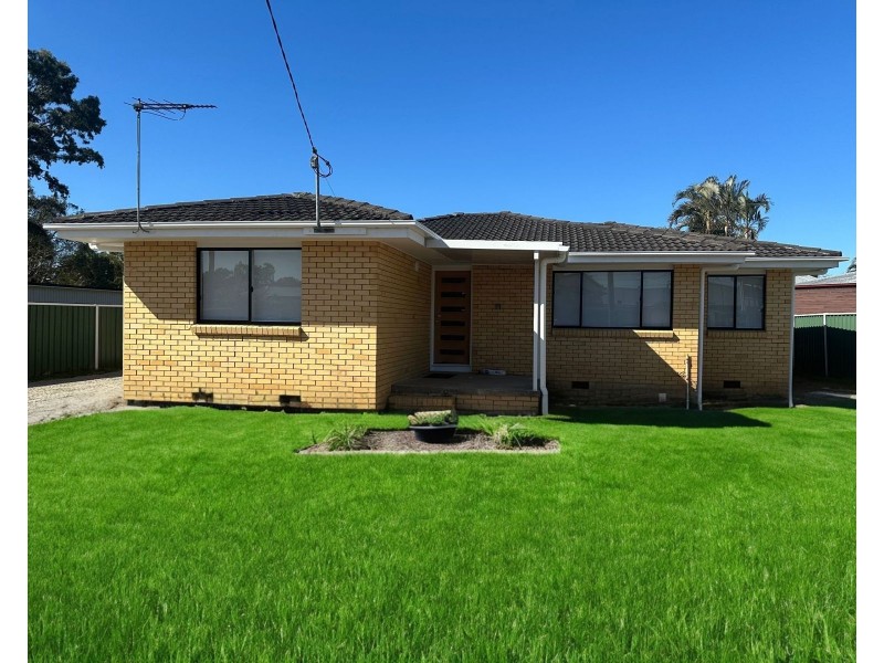 39 Railway Pde, Caboolture QLD 4510