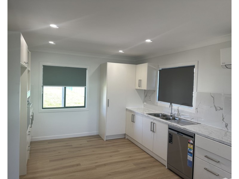 39 Railway Pde, Caboolture QLD 4510