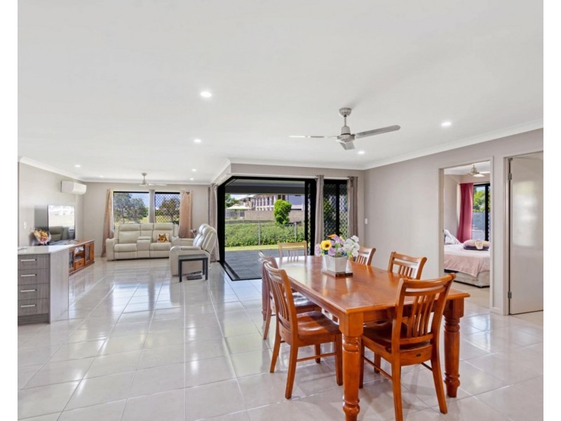 5 Seacrest Court, Banksia Beach QLD 4507