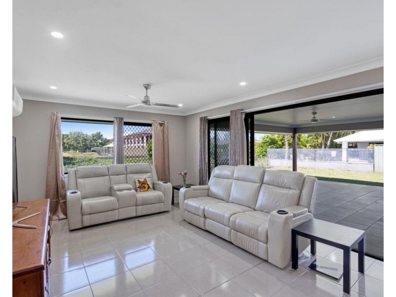 5 Seacrest Court, Banksia Beach QLD 4507