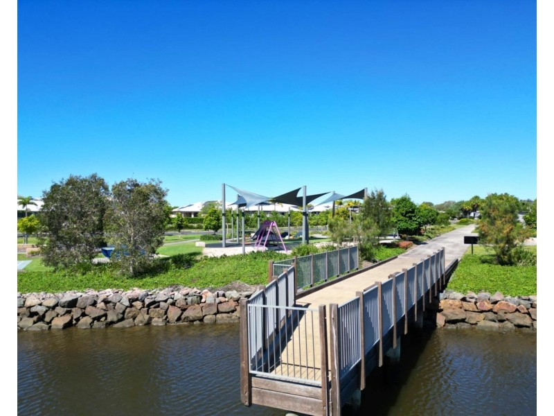 5 Seacrest Court, Banksia Beach QLD 4507