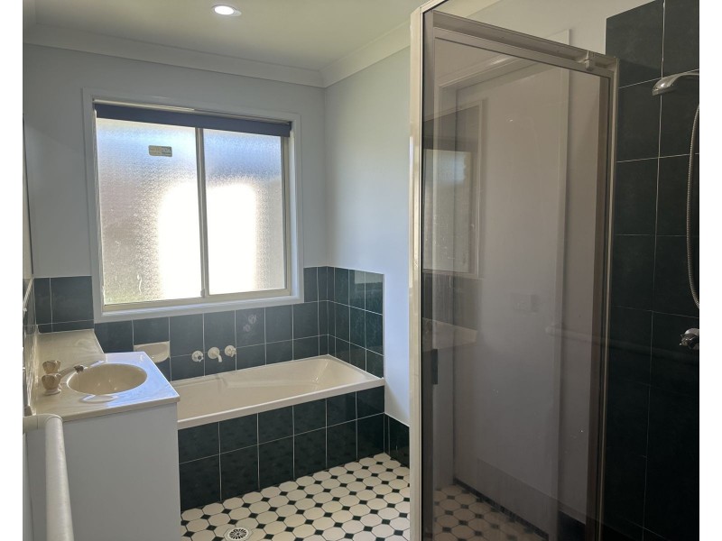 23 Carmela Crescent, Morayfield QLD 4506