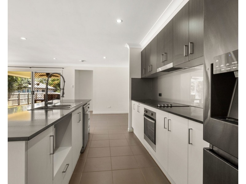 74 Wattle Avenue, Beerburrum QLD 4517