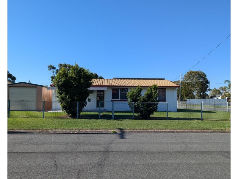 1 Gilbert Street, Caboolture QLD 4510