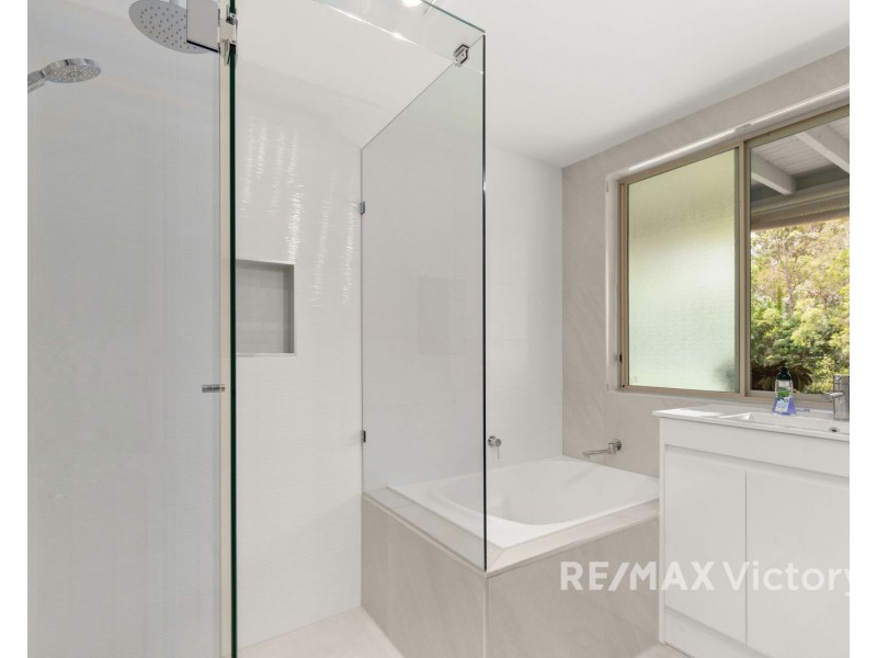 19 Eclipse Street, Bridgeman Downs QLD 4035