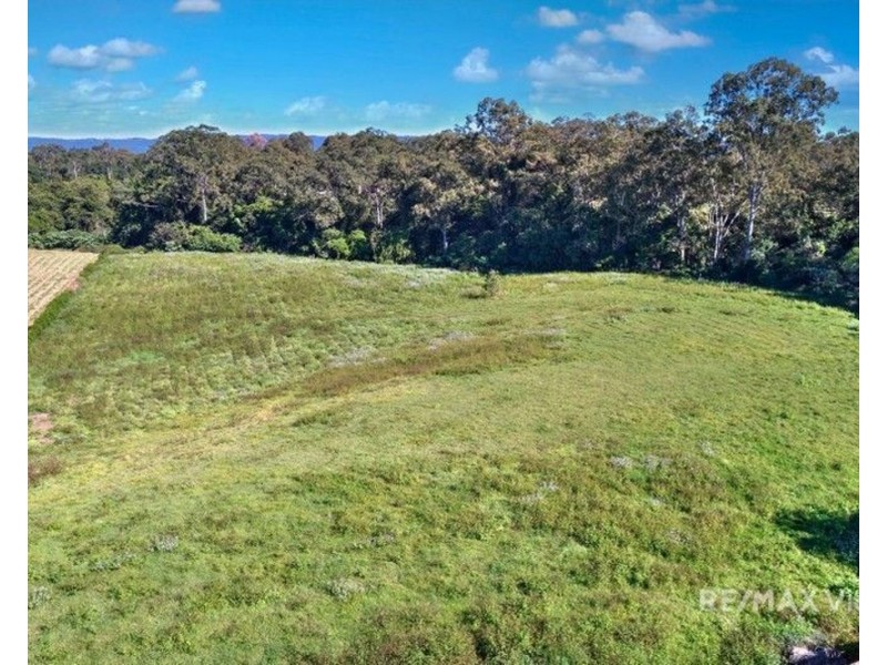 18 Greenfield Drive, Caboolture QLD 4510