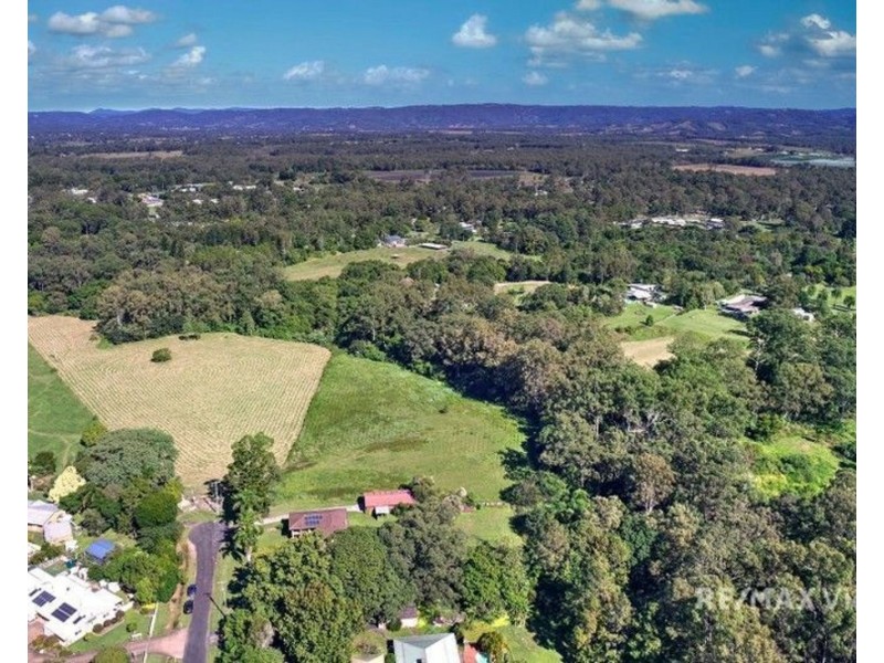 18 Greenfield Drive, Caboolture QLD 4510