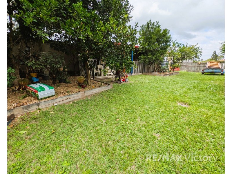17 Summerhill Drive, Morayfield QLD 4506