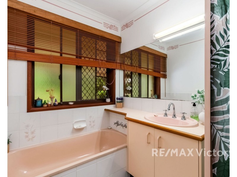 207 Esplanade South, Deception Bay QLD 4508