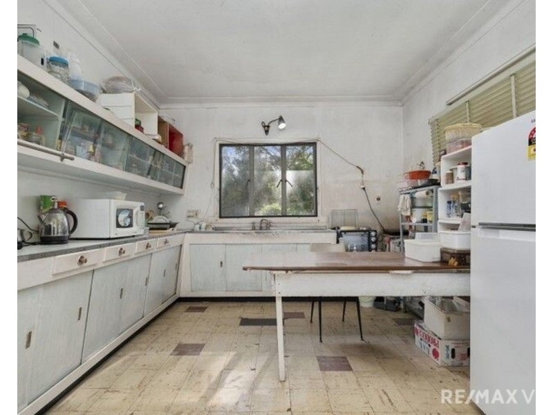 238 Beachmere Road, Caboolture QLD 4510