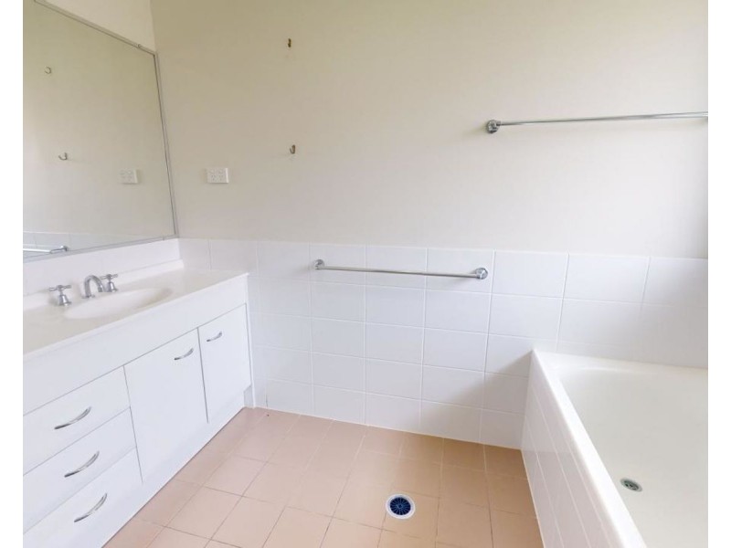 15-17 Seeney Street, Caboolture QLD 4510