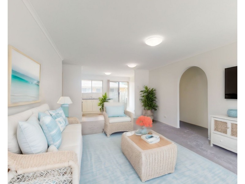 2/38 Wallace Street North, Caboolture QLD 4510