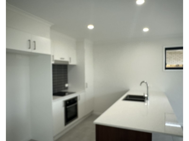 10 Rana Street, Morayfield QLD 4506