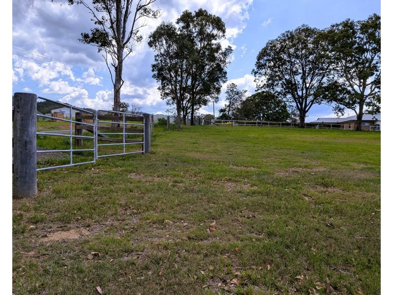 1045 Caboolture River Road, Rocksberg QLD 4510