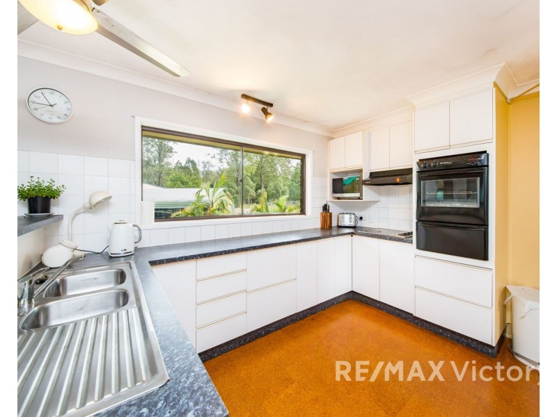 6 Waterside Drive, Wamuran QLD 4512