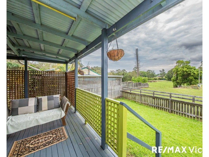 6 Waterside Drive, Wamuran QLD 4512