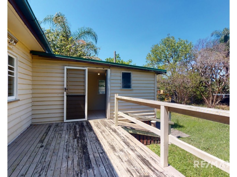 18 Shell Street, Caboolture QLD 4510