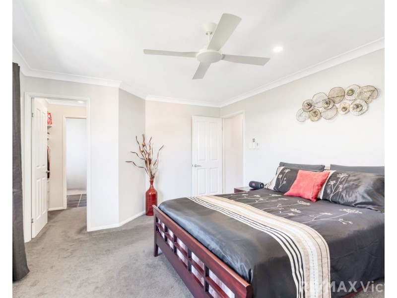 276 Bestmann Road, Sandstone Point QLD 4511