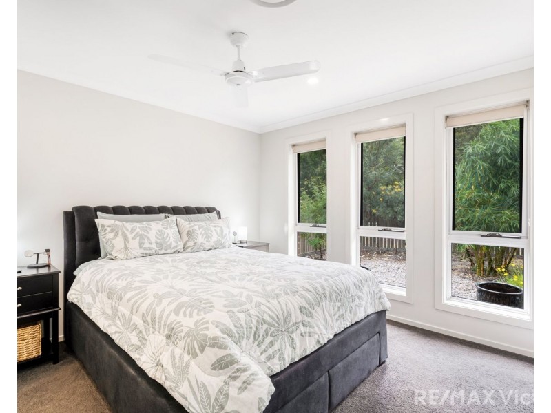 53 Sandstone Boulevard, Ningi QLD 4511